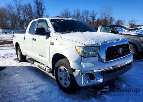 2007 Toyota Tundra Sr5 z USA, uszkodzony, nr VIN 5TBBT54117S450949
